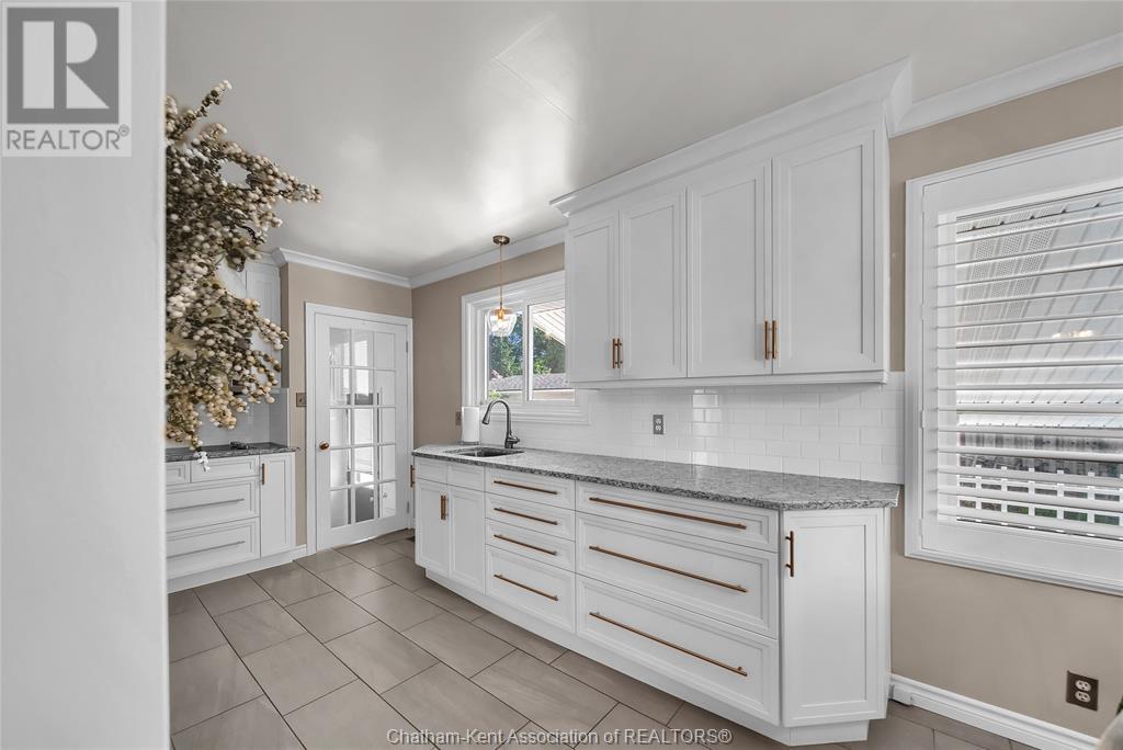 63 Dunvegan DRIVE