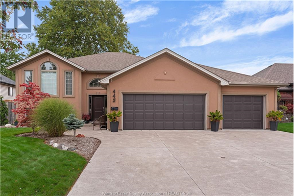 445 Sacred Heart, LaSalle