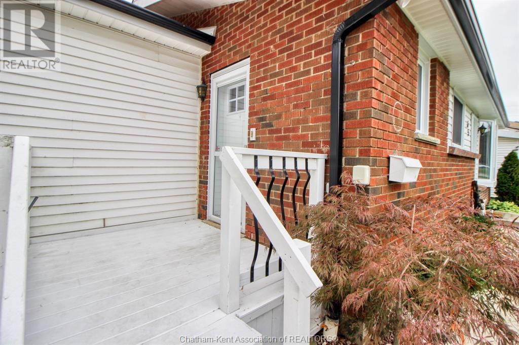 65 Oriole PARKWAY