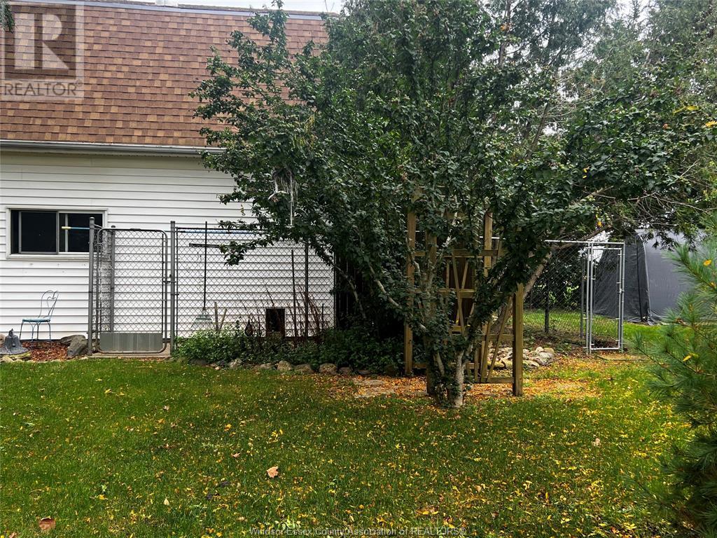 864 Road 6 East
