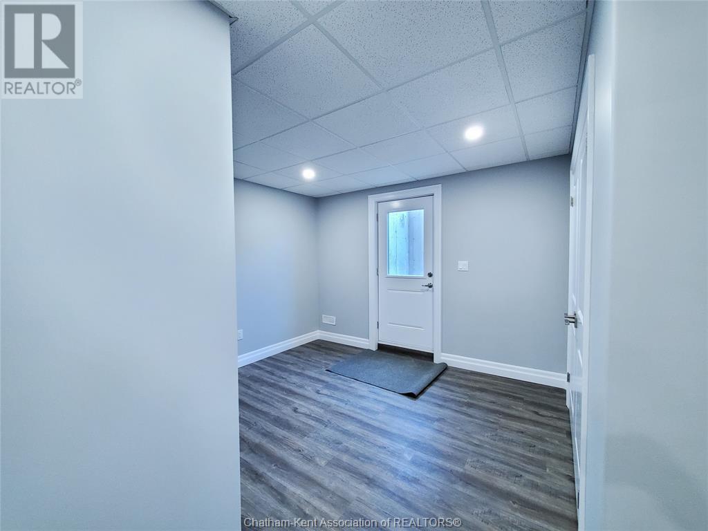 99 Kerr AVENUE