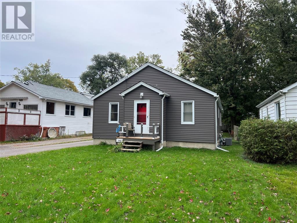 290 EAST STREET North