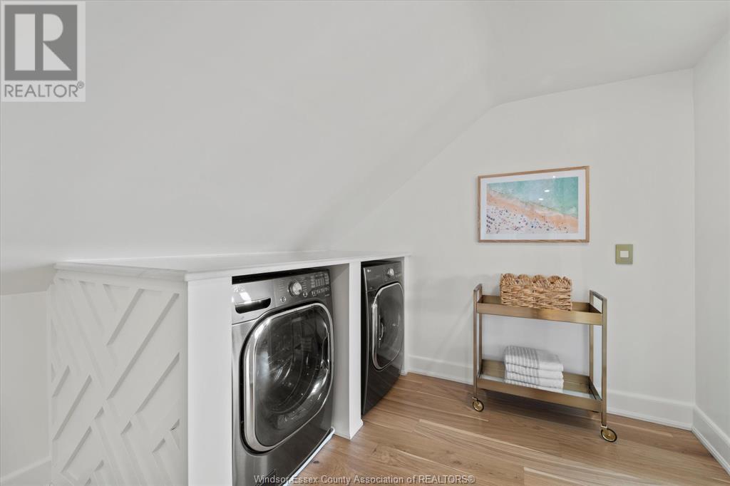 321 LAKEVIEW