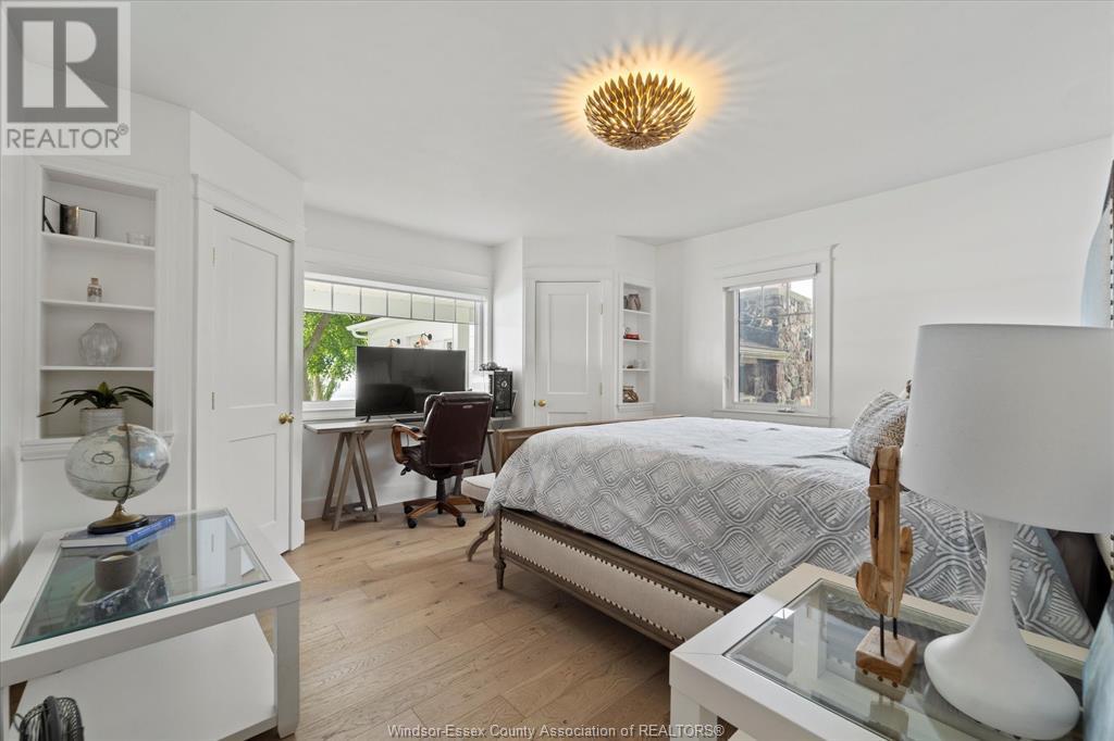 321 LAKEVIEW