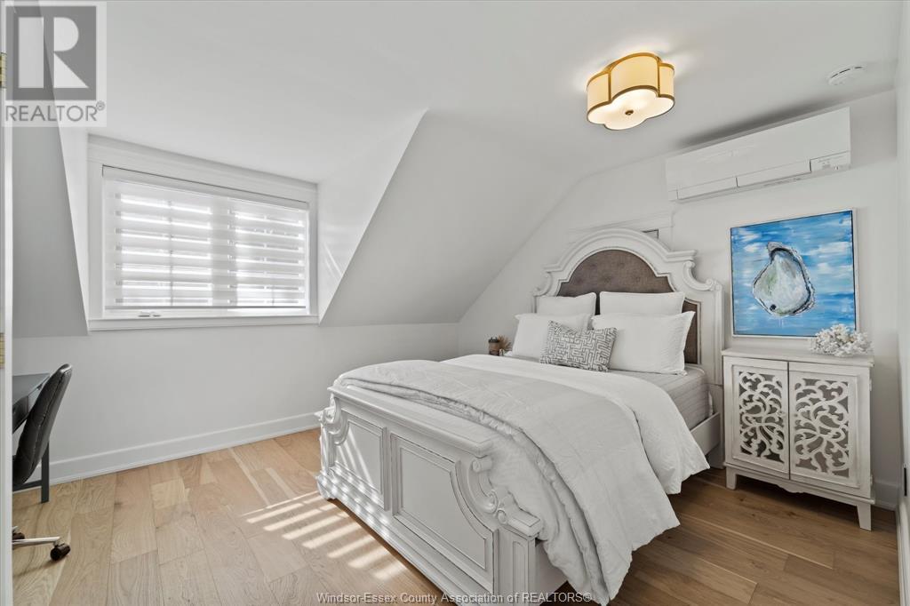 321 LAKEVIEW