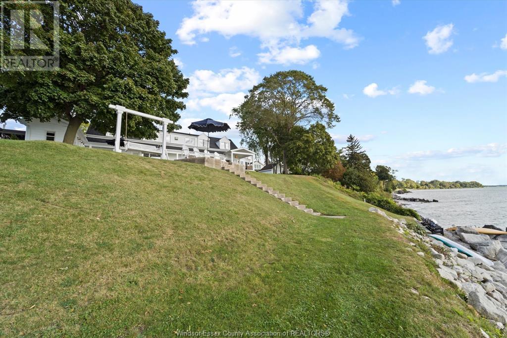 321 LAKEVIEW