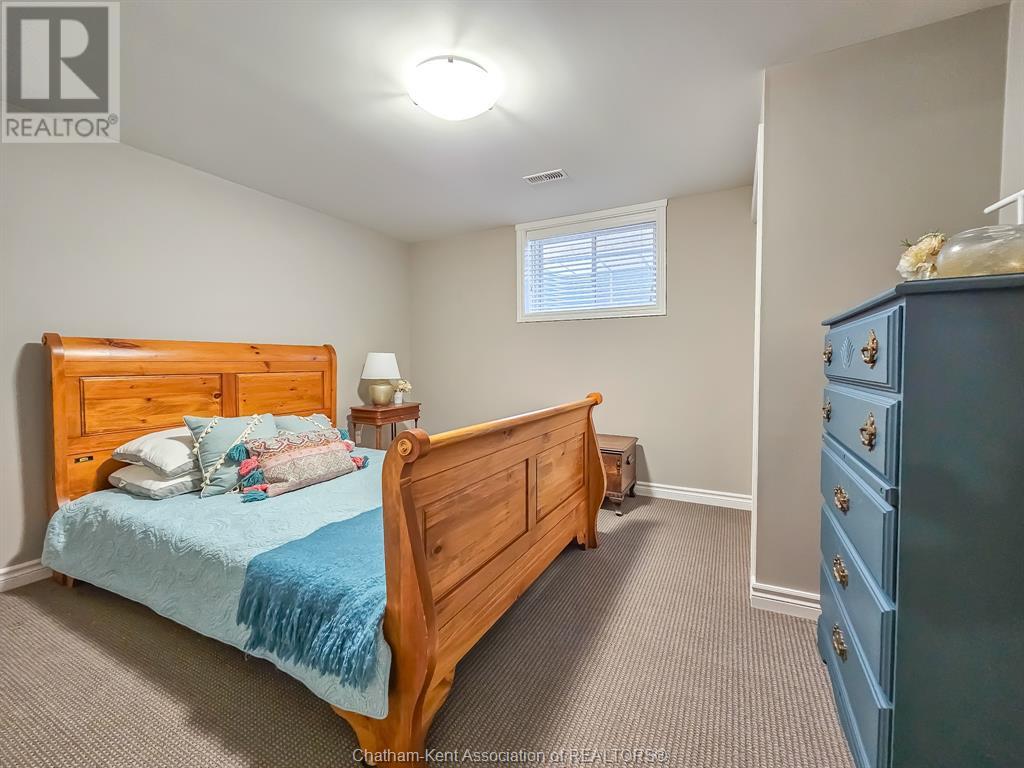 109 Cottage PLACE