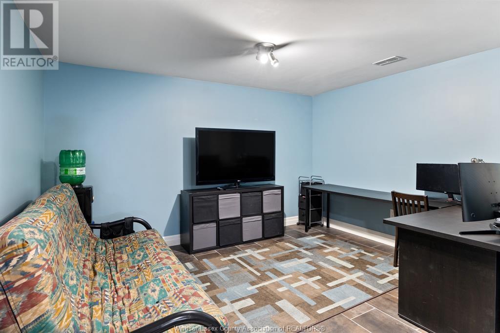 376 EVERGREEN