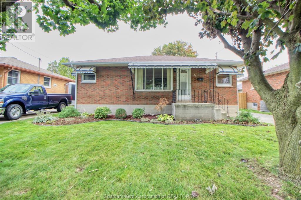 51 Spurgeon DRIVE