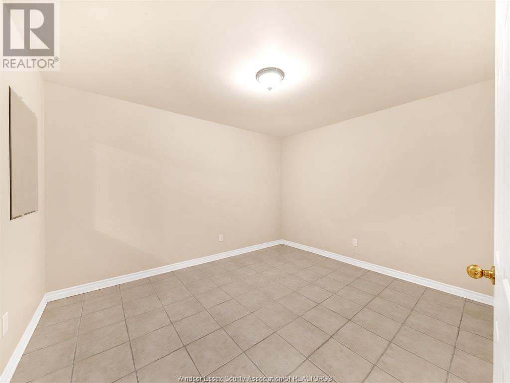 32 ROBSON ROAD Unit# 1, #1
