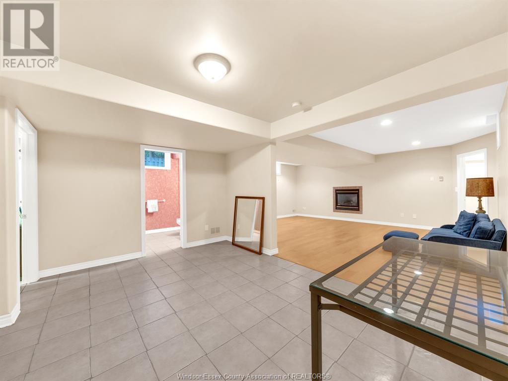 32 ROBSON ROAD Unit# 1, #1