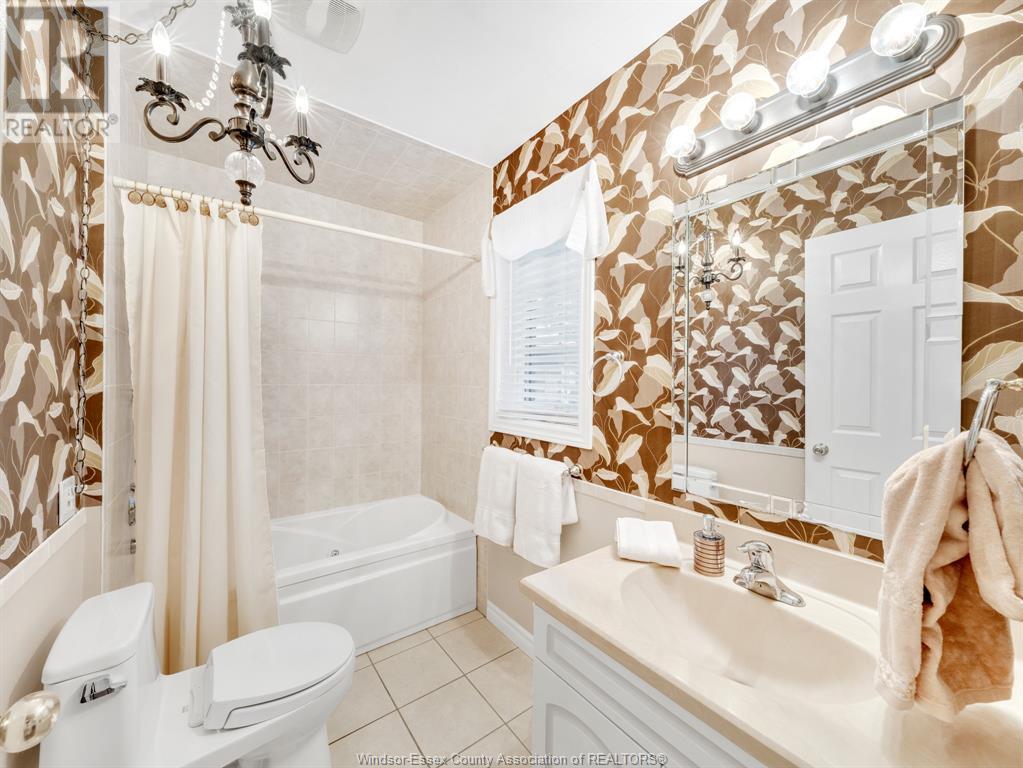 32 ROBSON ROAD Unit# 1, #1