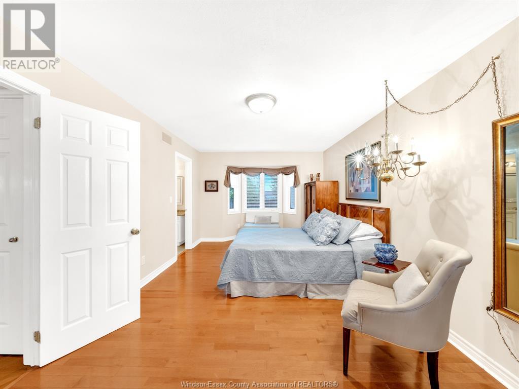 32 ROBSON ROAD Unit# 1, #1