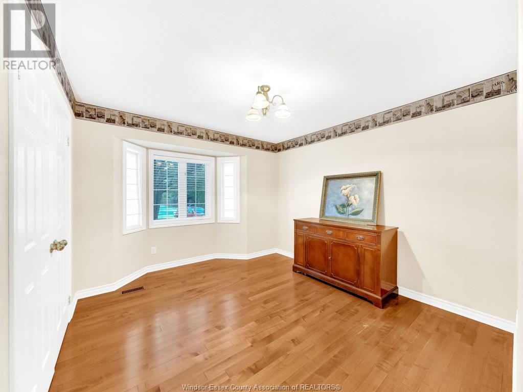 32 ROBSON ROAD Unit# 1, #1