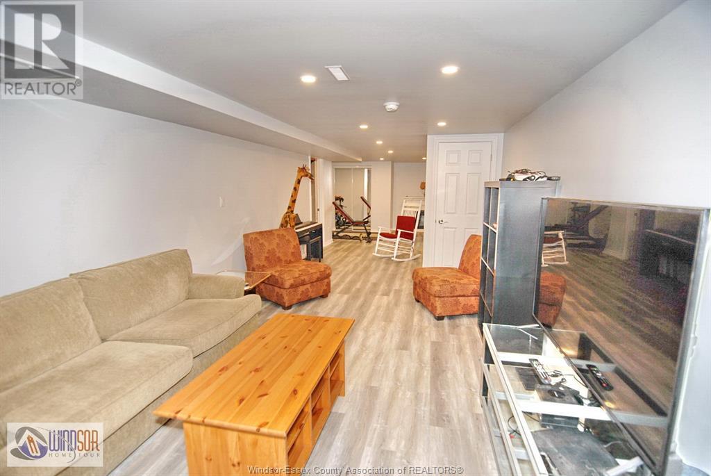 980 BOUFFARD ROAD