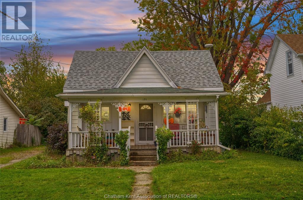 151 Wellington STREET East
