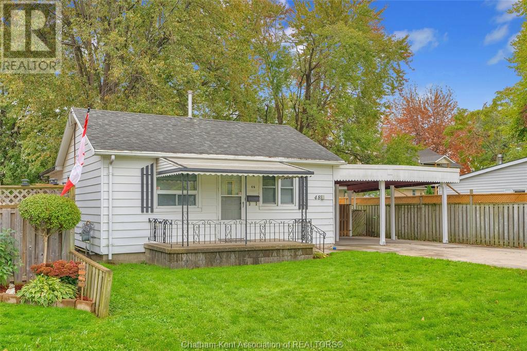 48 McNaughton AVENUE West