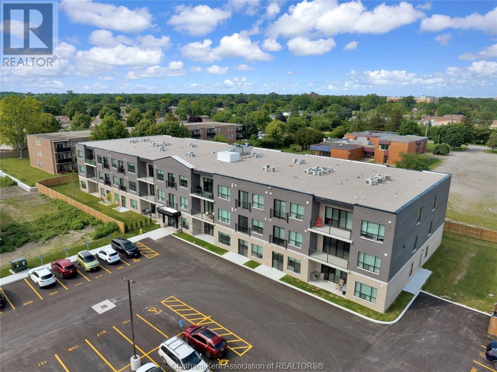 175 Churchill Park ROAD Unit# 204, #204