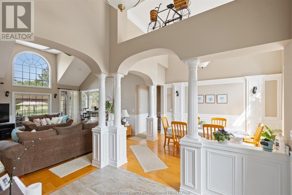 7012 EAGLE CRESCENT