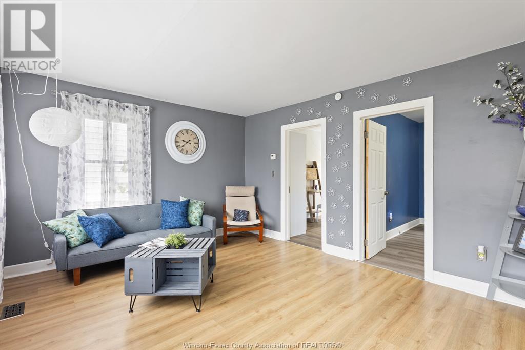 83 TISSIMAN AVENUE