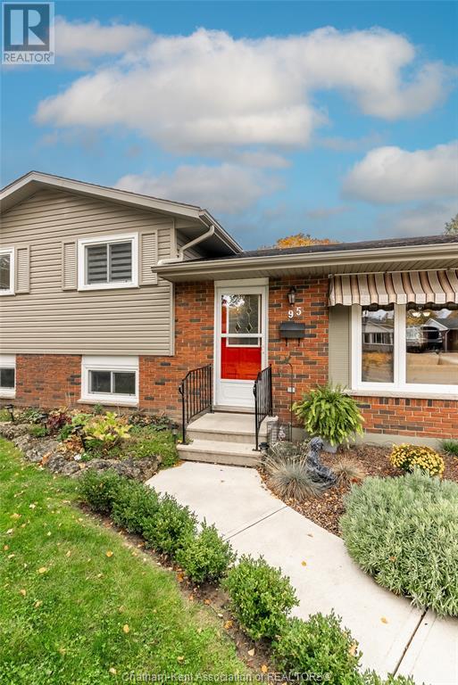 95 Cardinal CRESCENT