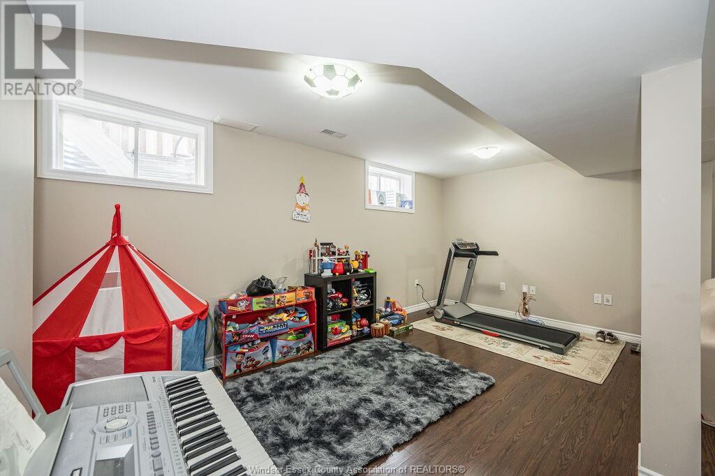 1 PENFOLD DRIVE