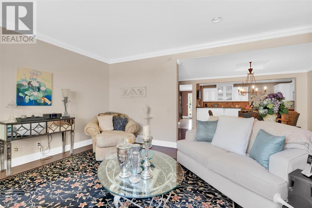 214 WHISPER CREEK CIRCLE