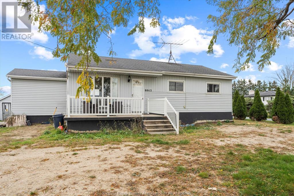 6043 CONCESSION RD 6 N