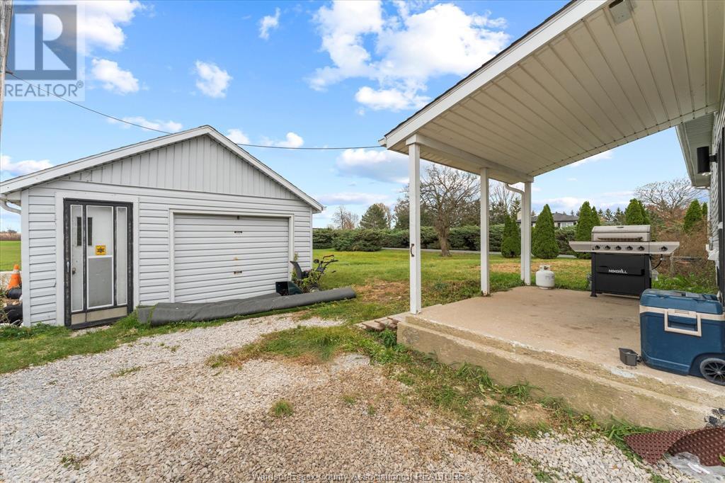 6043 CONCESSION RD 6 N