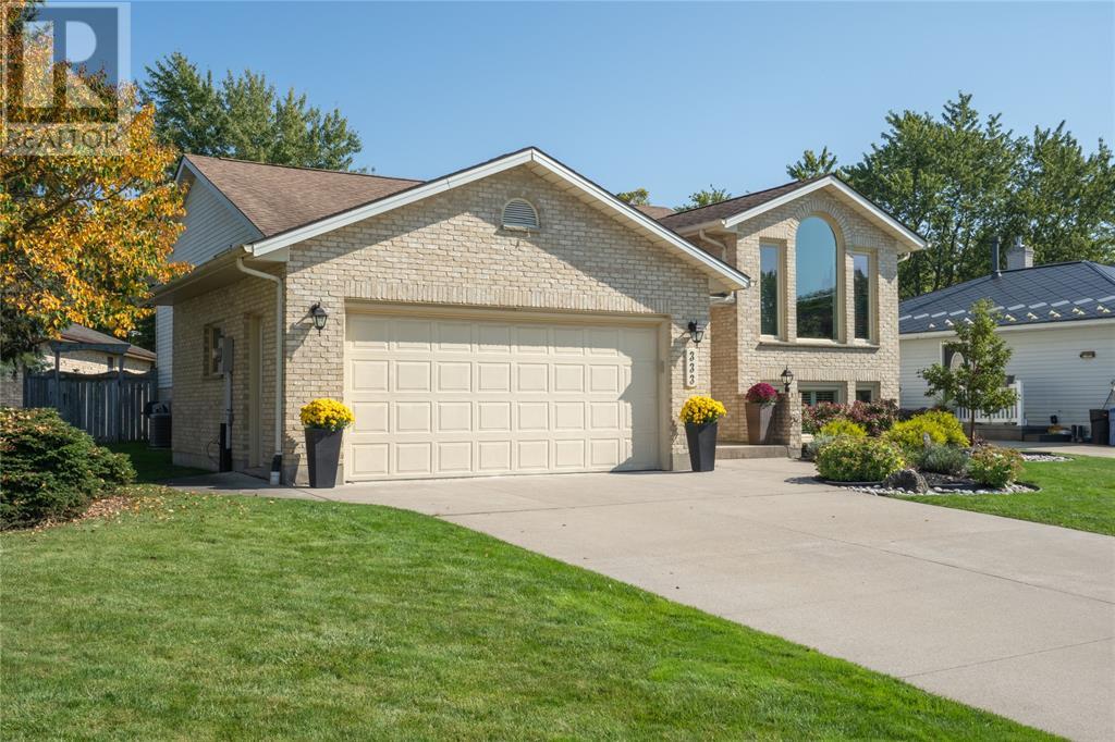 333 JUNIPER CRESCENT South