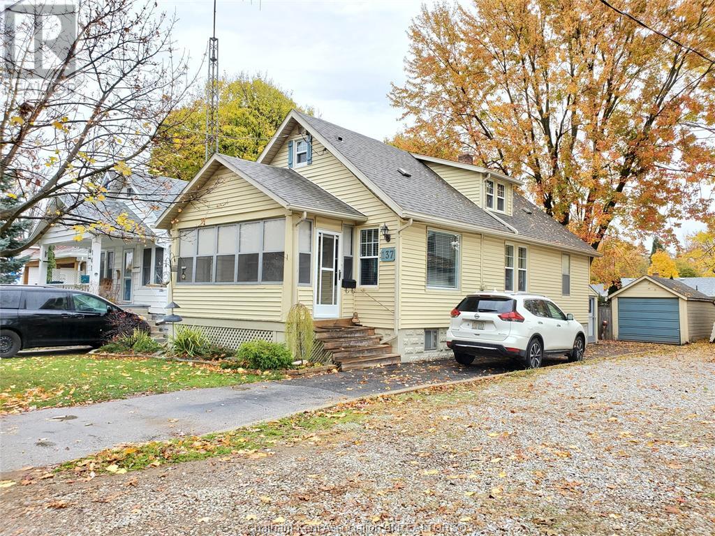 137 ELIZABETH STREET