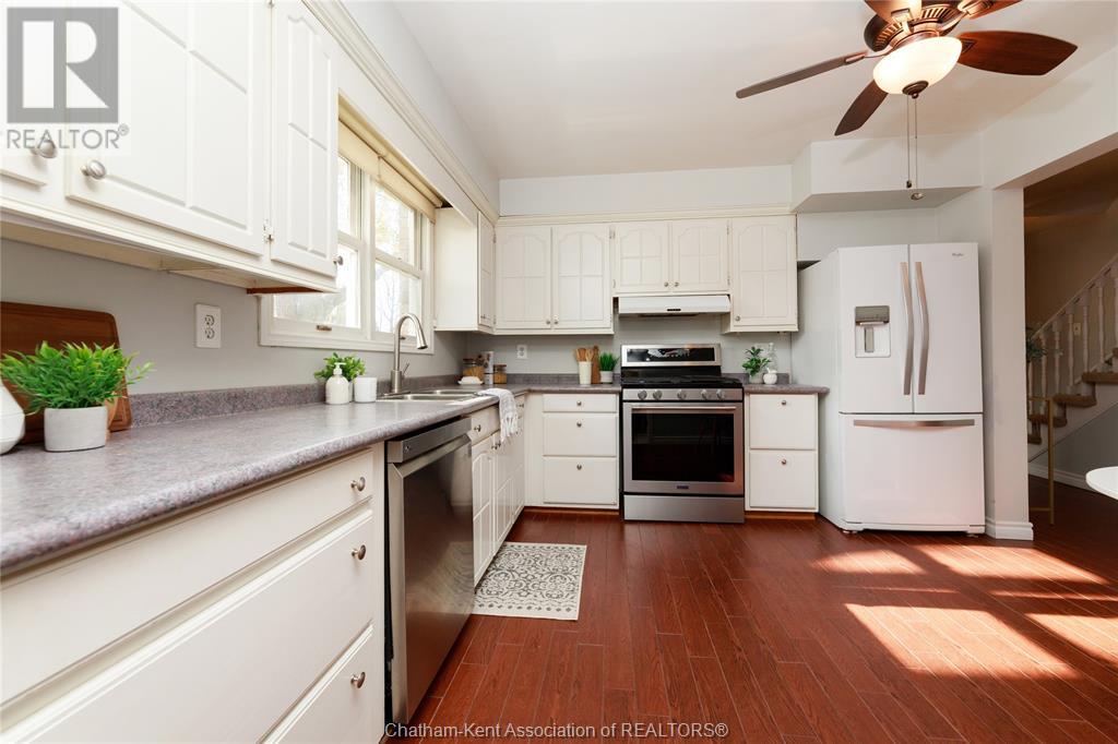 364 King STREET West