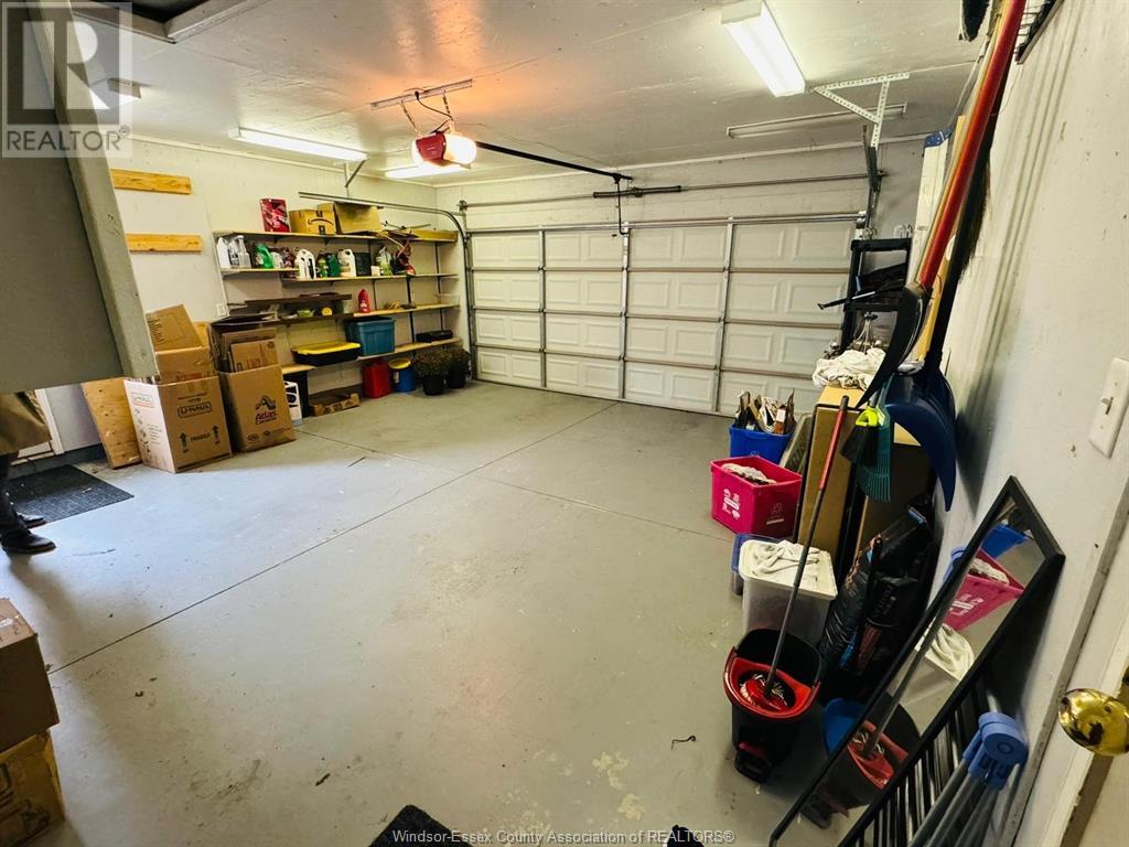 890 SOUTHWOOD DRIVE