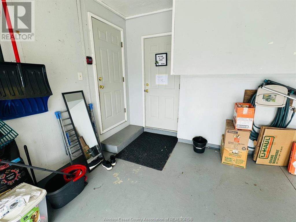 890 SOUTHWOOD DRIVE