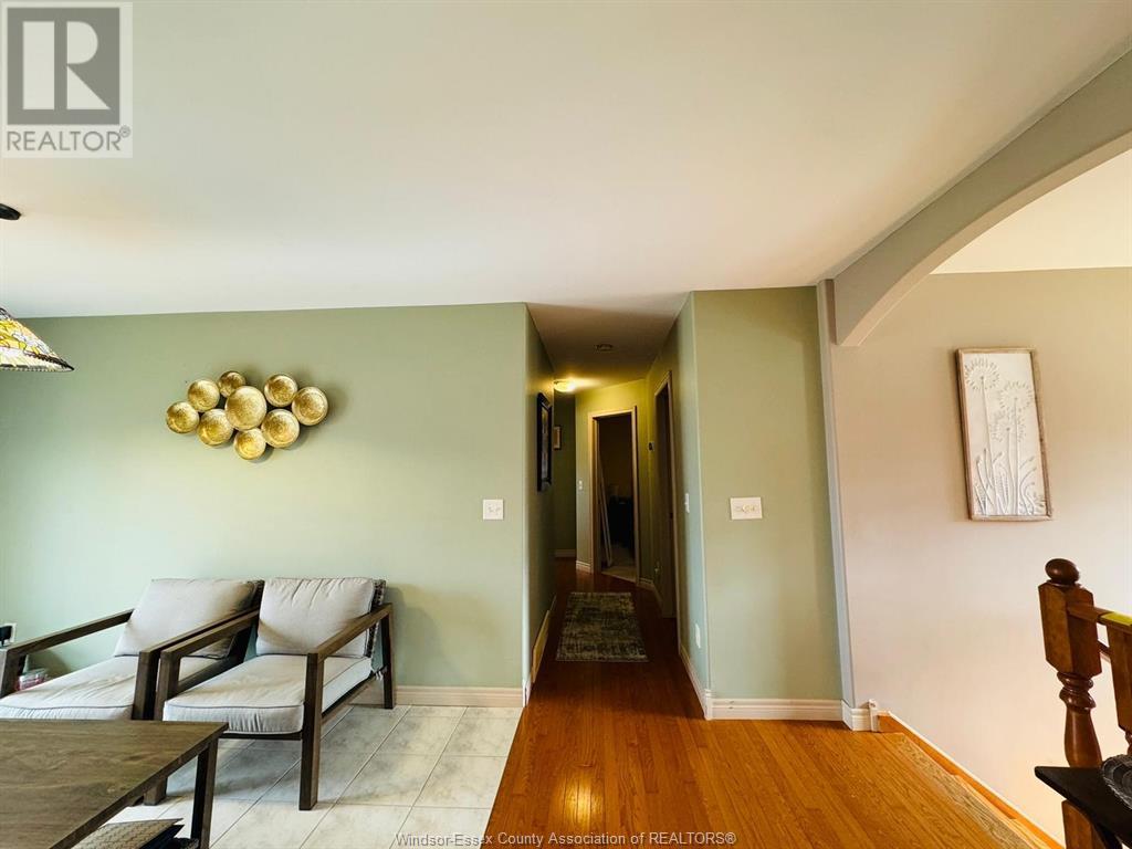 890 SOUTHWOOD DRIVE