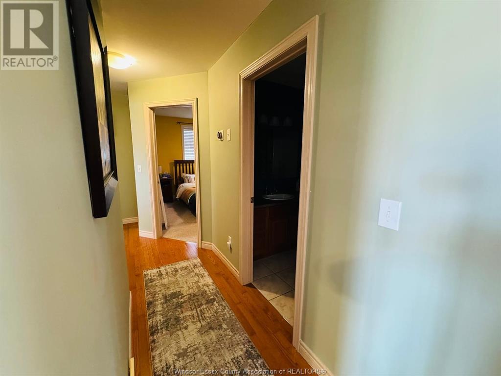 890 SOUTHWOOD DRIVE