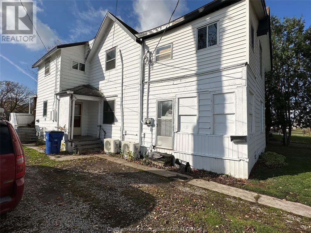 82 Taylor AVENUE