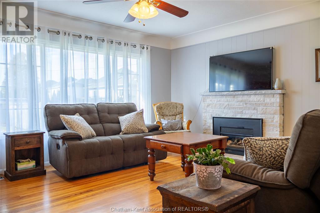 20 Madonna CRESCENT