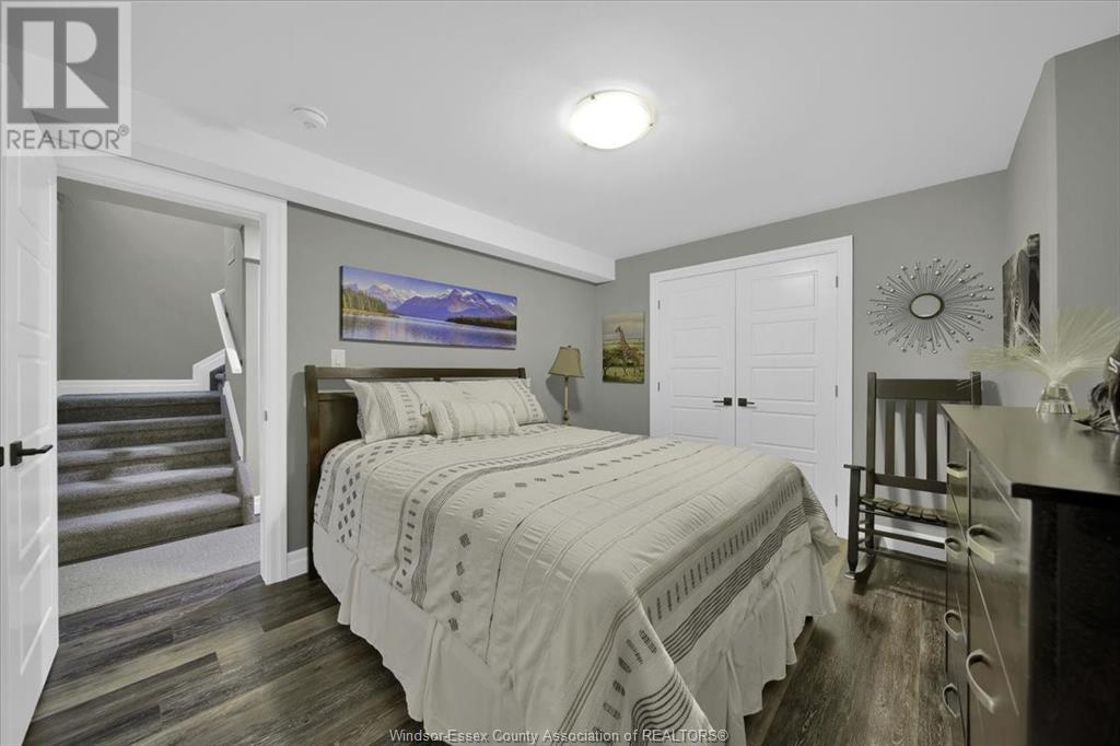 389 Brunmar CRESCENT