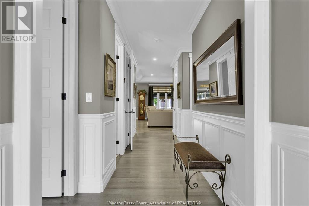 389 Brunmar CRESCENT