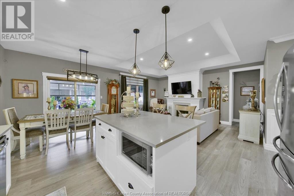 389 Brunmar CRESCENT