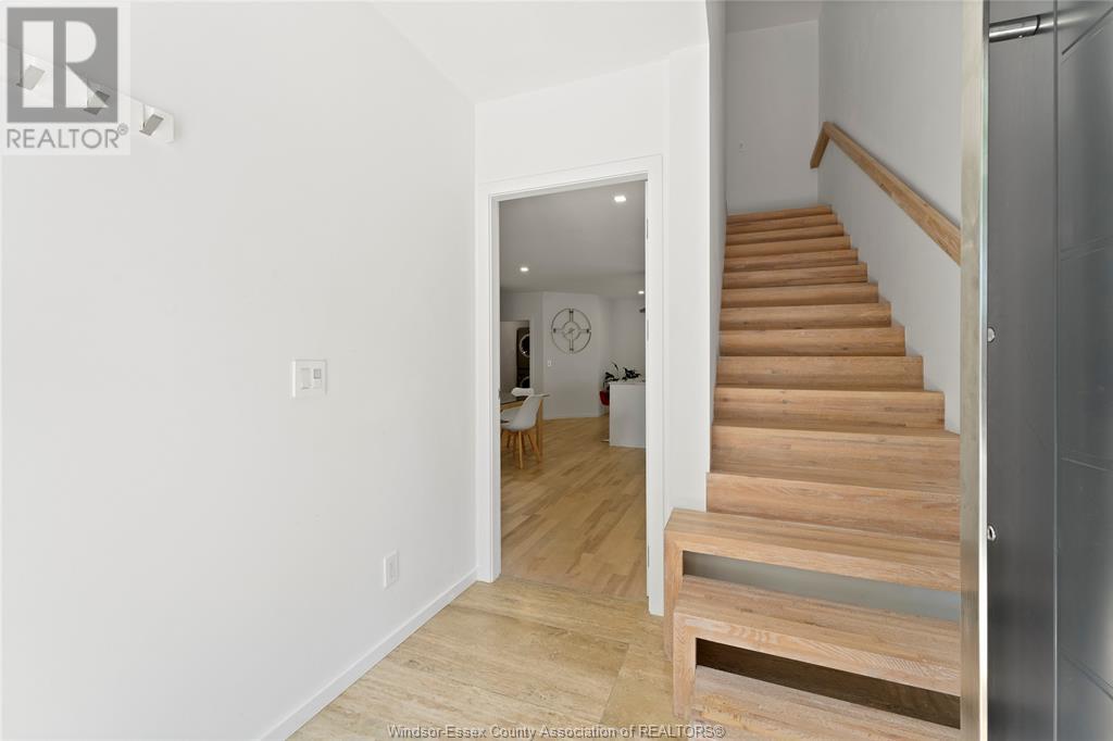 76 Queen STREET Unit# UPPER UNIT, #UPPER UNIT