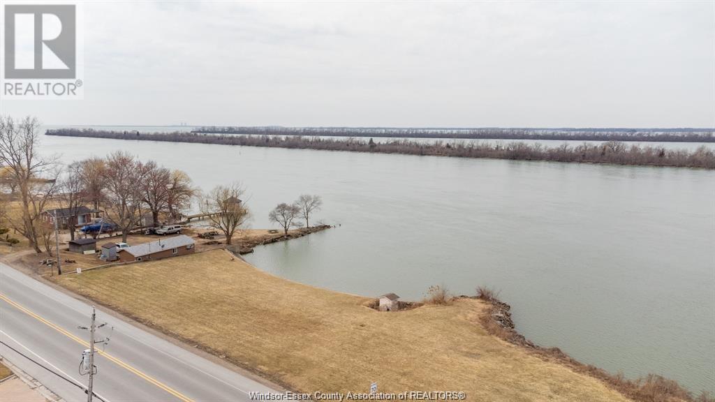 883 FRONT ROAD South