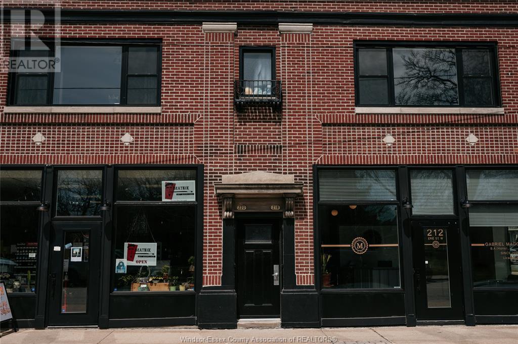 212 ERIE STREET West