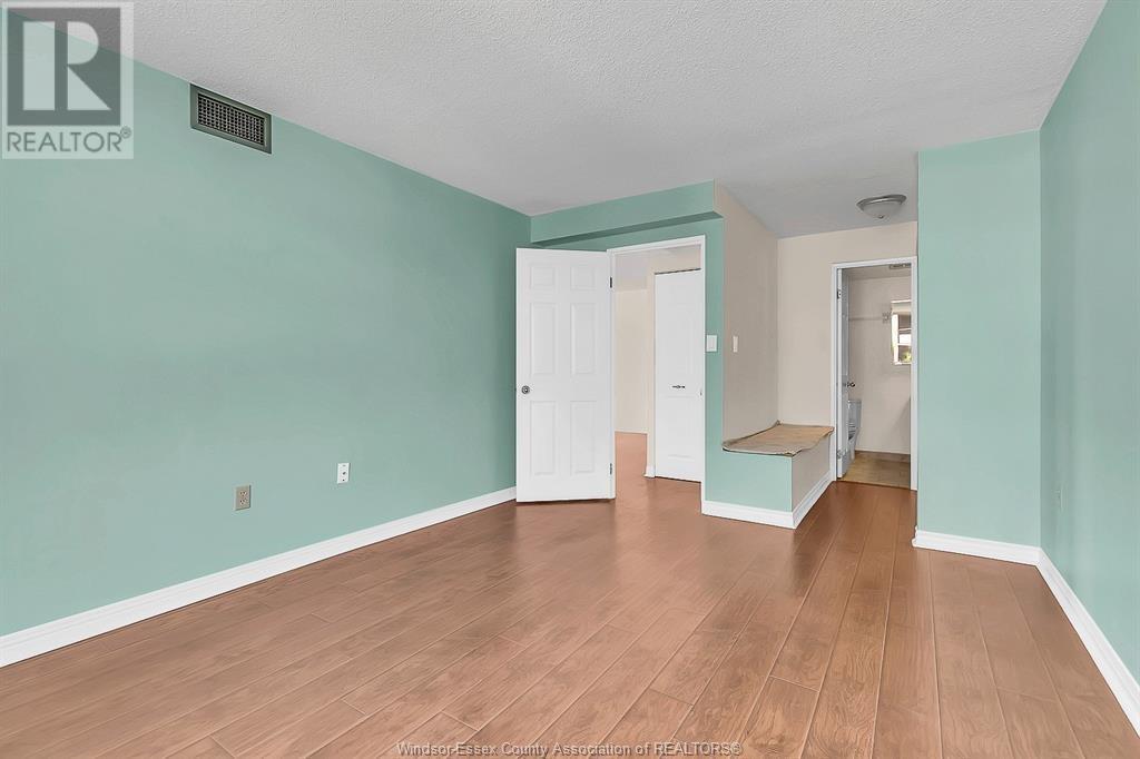 75 RIVERSIDE Unit# 1008, #1008