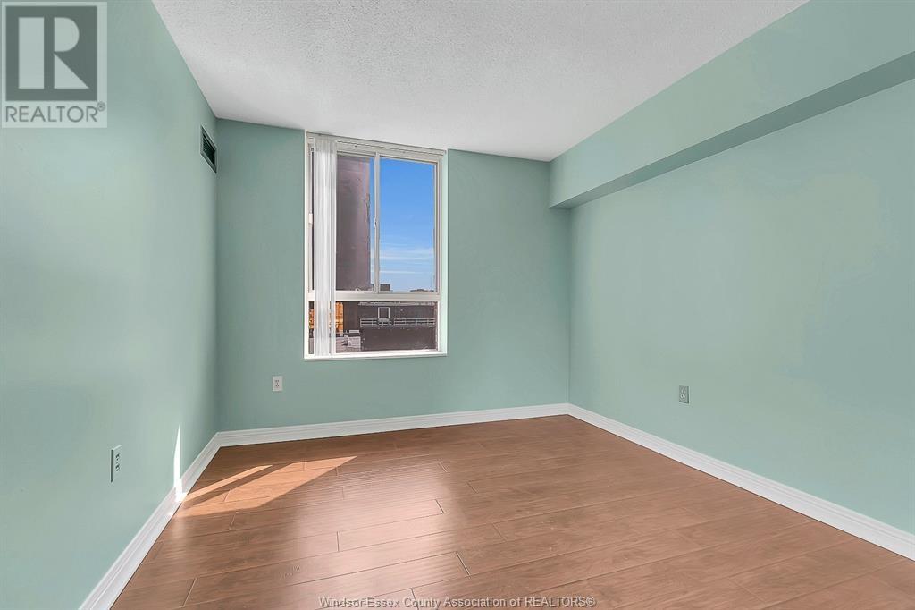 75 RIVERSIDE Unit# 1008, #1008