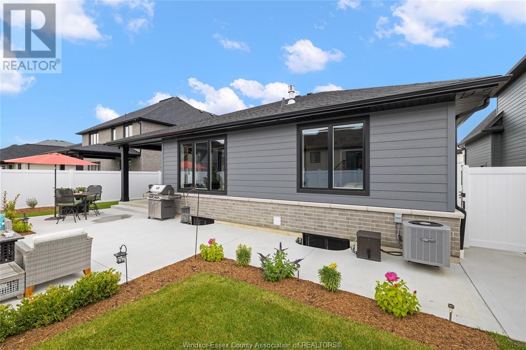 364 CHRISTINE AVENUE
