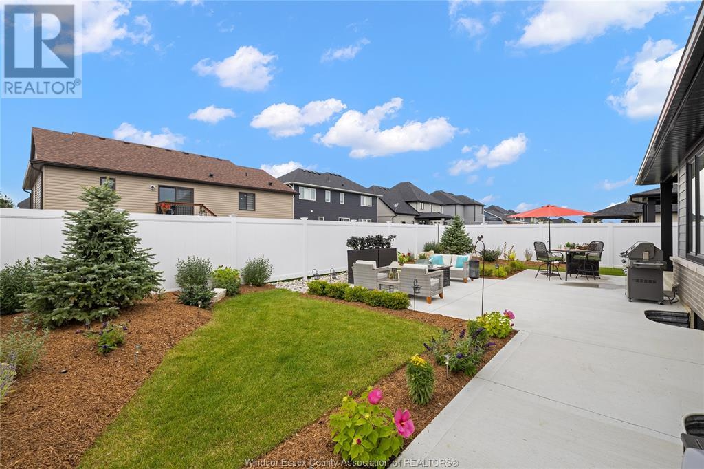 364 CHRISTINE AVENUE