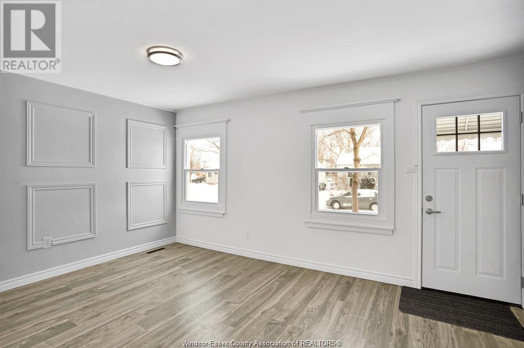 2329 ELSMERE