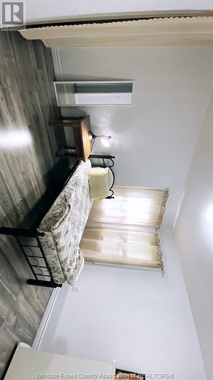 2329 ELSMERE